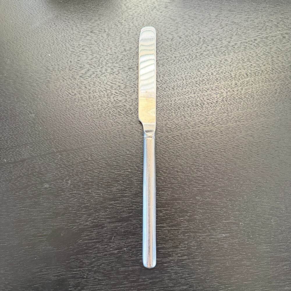 Mikasa Zena Satin Butter Spreader Knife 18/10 Stainless Steel Korea‎